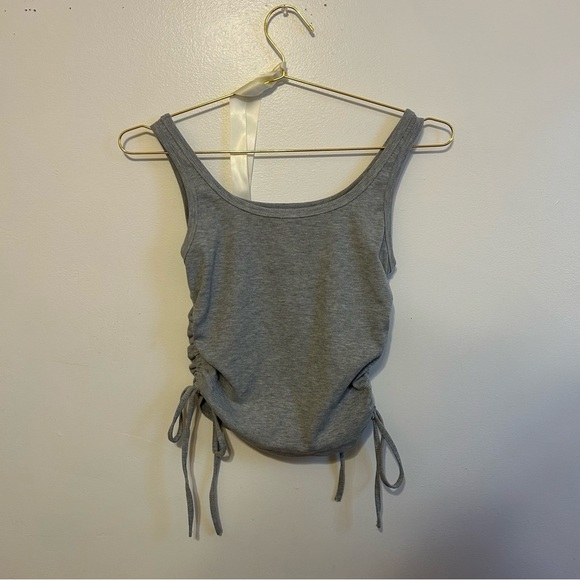 Ribbed Ruched Tank - Picture 3 of 4